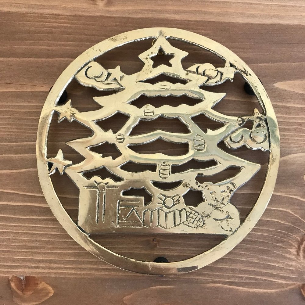 Round Brass Footed Trivet / Wall Hanging Christmas Tree & Presents Teddy Bear